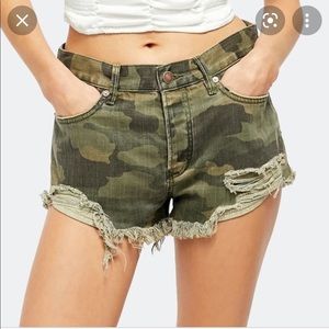 Free people good vibrations shorts